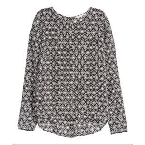 H&M Women’s Black Star Print long sleeve button back Blouse - sz 2